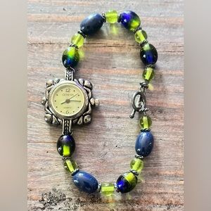 Women’s vintage Geneva Quartz bracelet watch,  water-resistant,perfect condition
